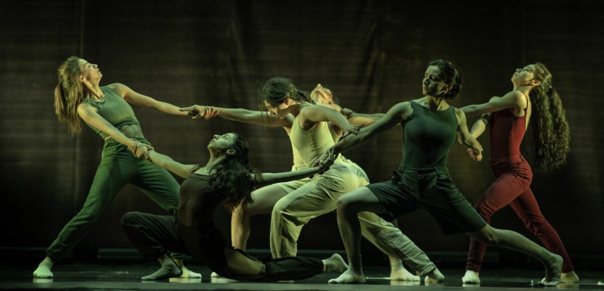 « Vision » au Théâtre du Châtelet : la danse par des interprètes aveugles et malvoyants