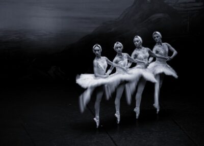 Path 19 : Lucinda Childs signe une création pour le Ballet de l&rsquo;Opéra de Paris, 42 ans après